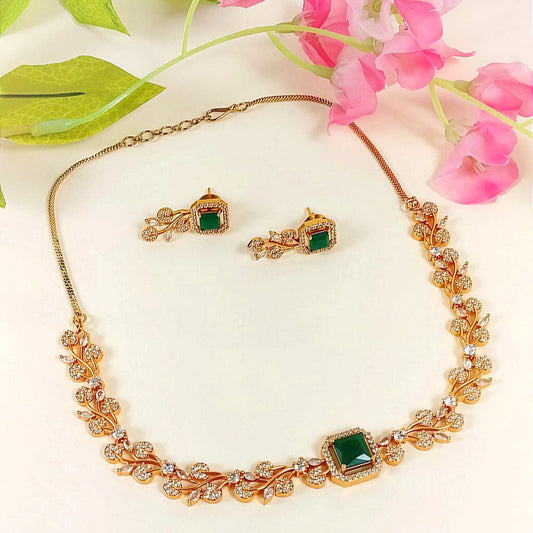 PRINCESS IN VIBES MOISSANITE GREEN BEADED PENDANT SET