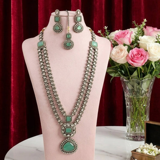 VICTORIAN  ROYAL  RAANI HAAR SET