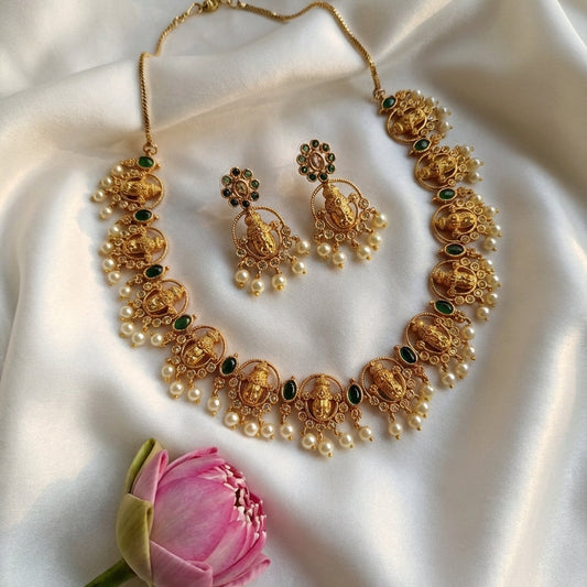 TEMPLE DIVINE ELEGANCE NECKLACE SET
