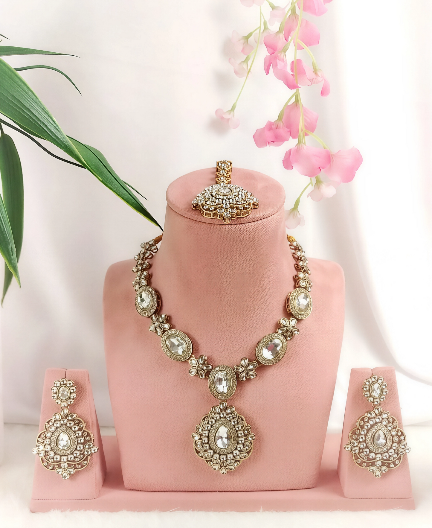 REGAL AD AND POLKI NECKLACE SET