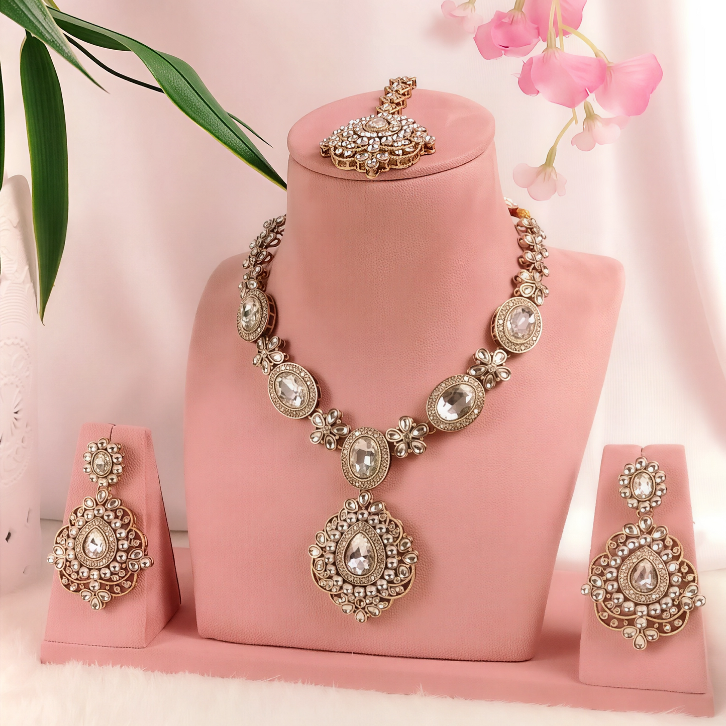 REGAL AD AND POLKI NECKLACE SET