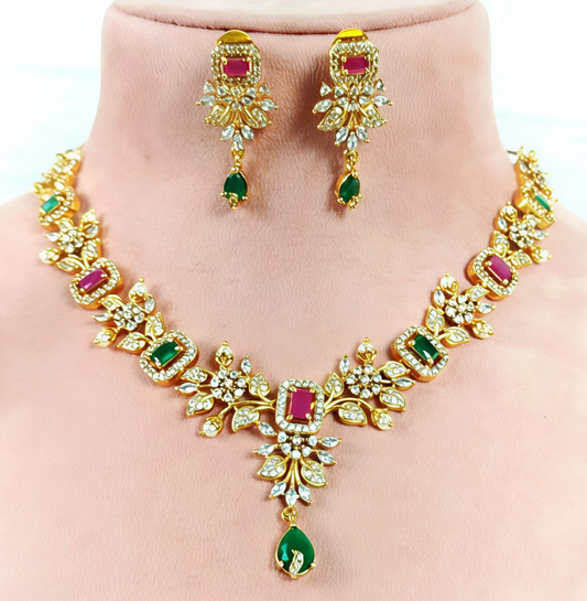 PRINCESS IN VIBES RUBY AND GREEN STONE BEADED AD NECKLACE SET