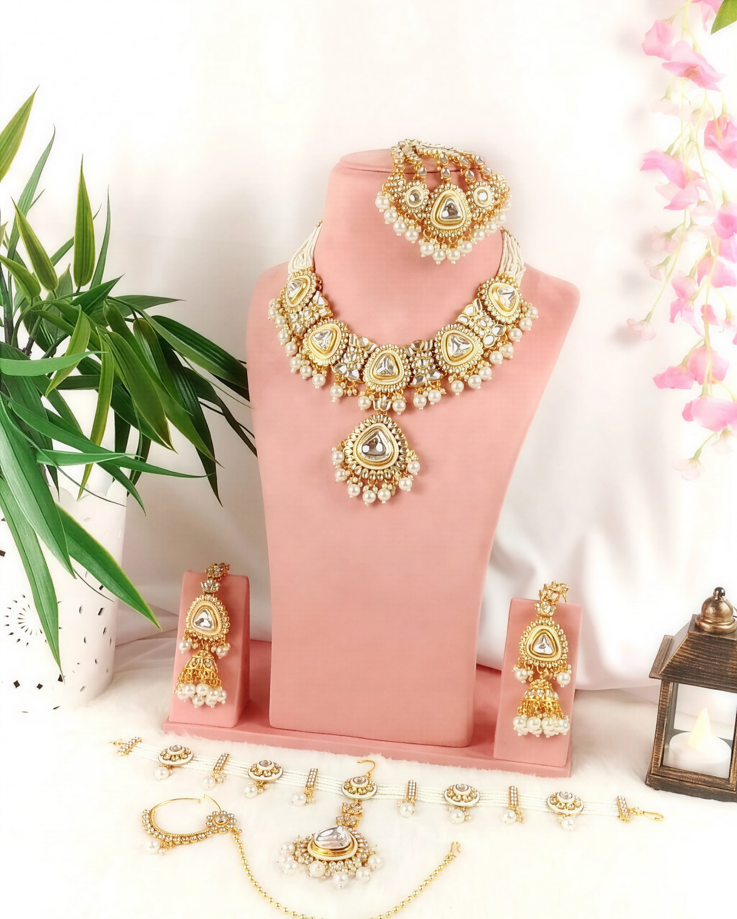 YASHODHARA KUNDAN POLKI PEARL WHITE SEMI BRIDAL SET